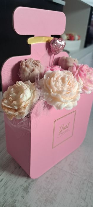 Ароматни соеви свещи букети