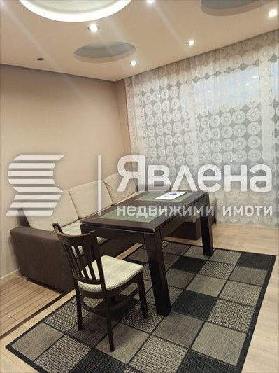 Дава се под наем Двустаен апартамент в Варна, Възраждане 1 - 50 кв.м за 297 € - Снимка #1