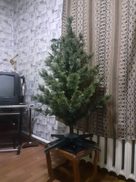 Продаётся ёлка искуственная