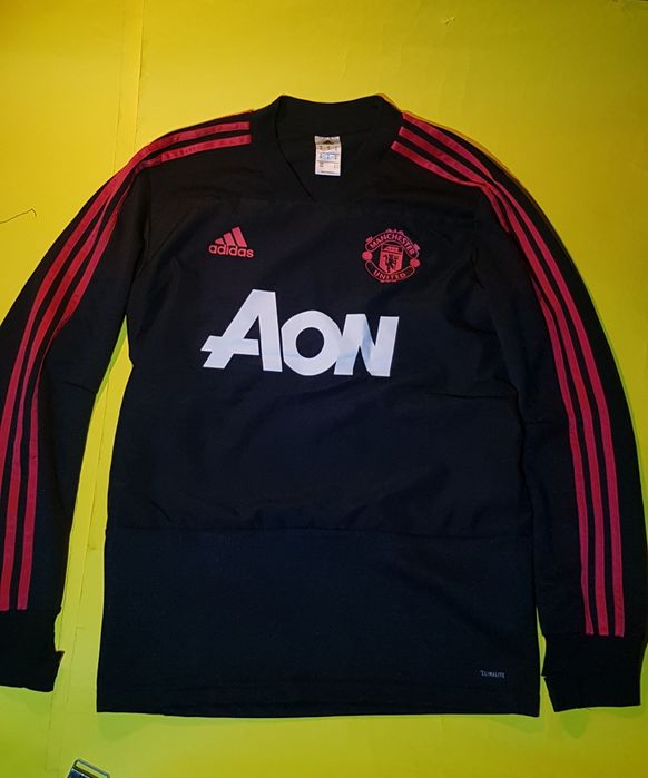 Adidas   Manchester United мъжка.  спортна блуза