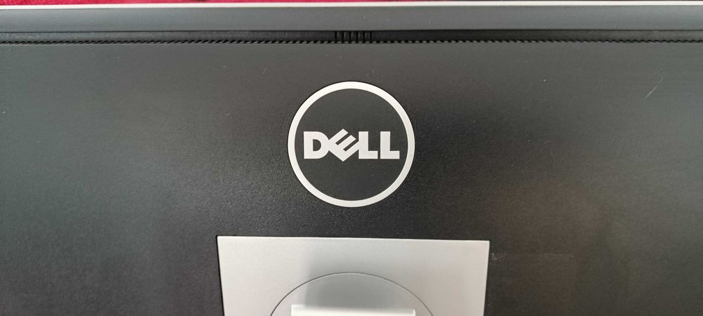 Монитор DELL Full HD