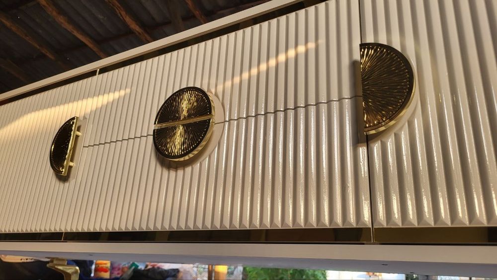 Под- тв  ва комодлар