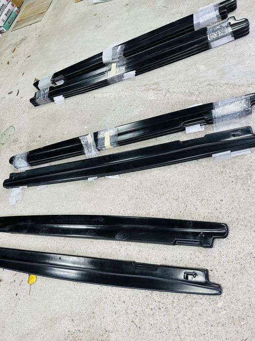 Lipuri Prelungiri Praguri BMW E60 E61 Maxton style Fibra