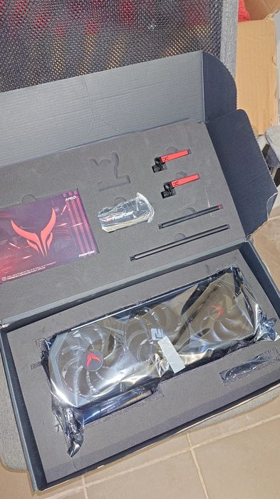 Vând Radeon RX 7900 XTX 24Gb