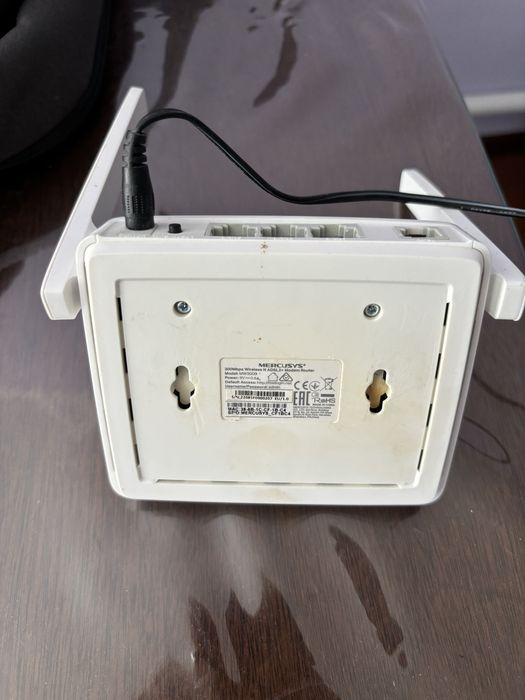 Модем Mercusys в хорошем состоянии