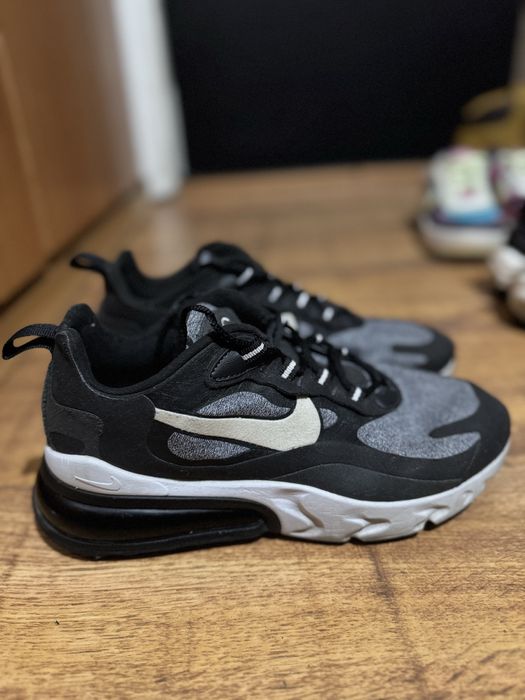 Nike Air Max 270 React