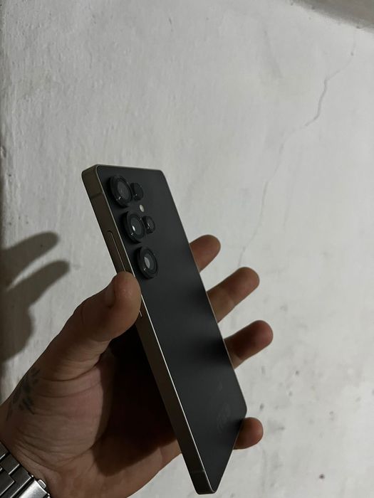 ПРОДАМ Самсунг с25 ультро