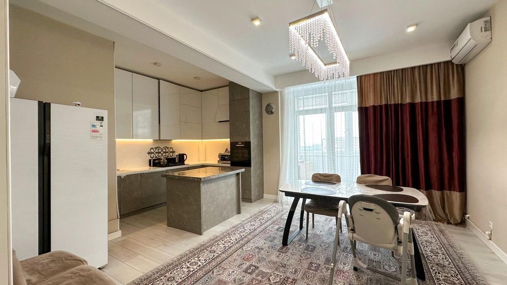 4-х ком в доме Гаку, Владислав ИмпериЯ