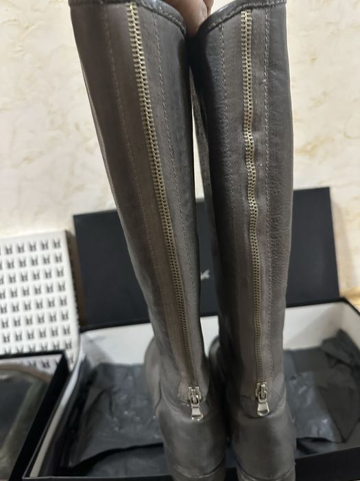 Продам женскую обувь