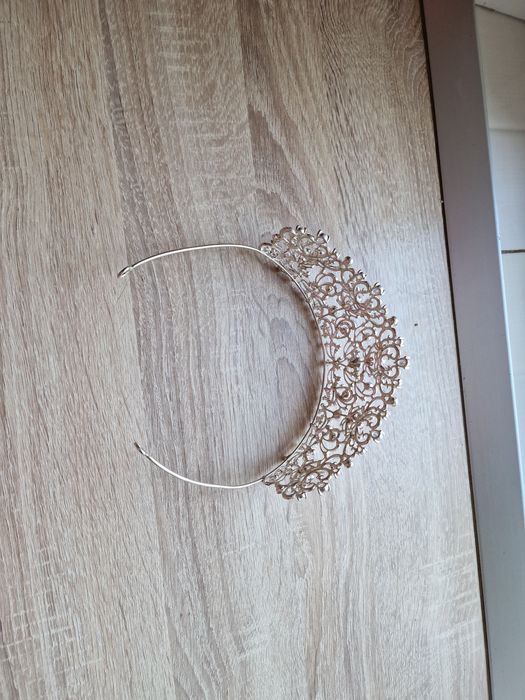 Vand coronita de mireasa