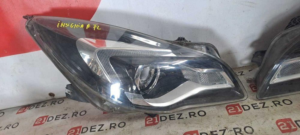 Faruri / Far stanga , far dreapta cu lupa Halogen pentru Opel Insignia A Facelift, 2014 - 2018 / pret per bucata