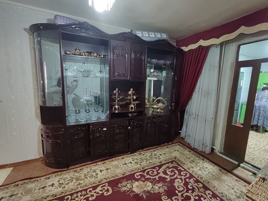 Мебель стенка продаётся