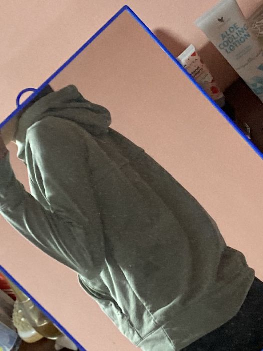 Есенно тънко худи