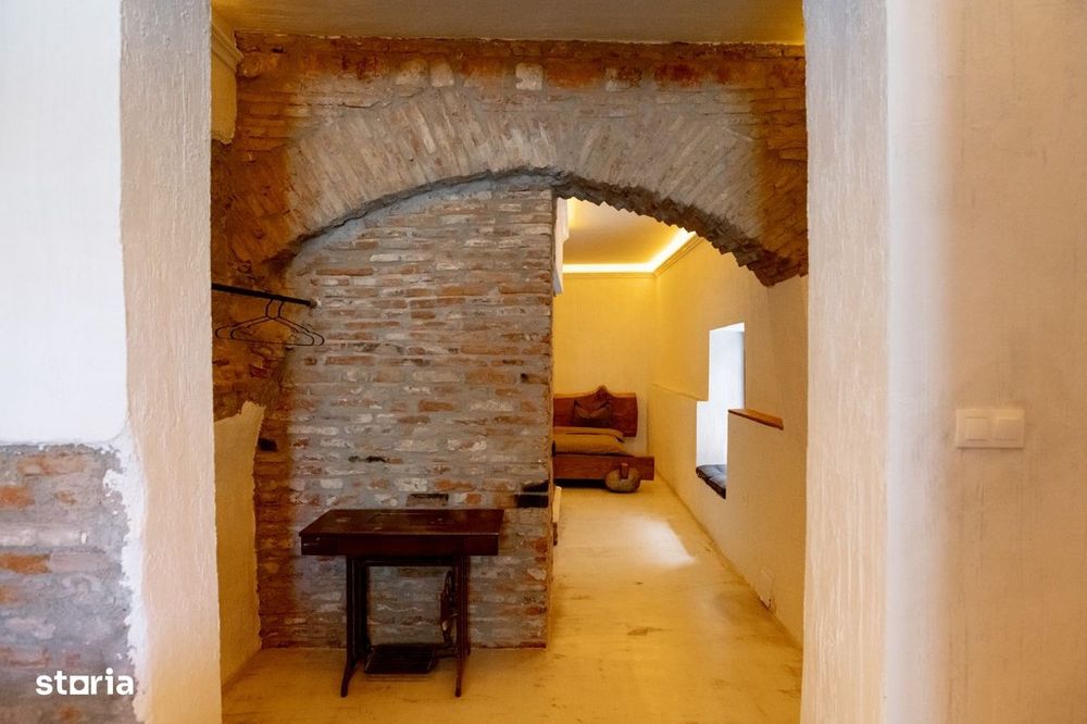 Vand 3 studio-uri in regim hotelier