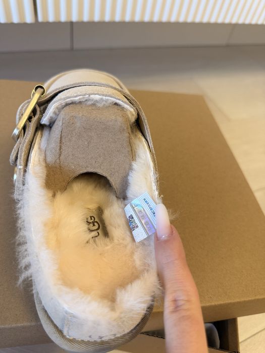 papuci UGG Goldenstar Evelina