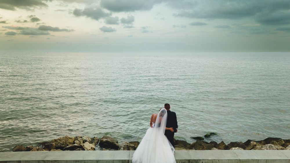 ФоторгаФски услуги (сватбена и портретна фотография)