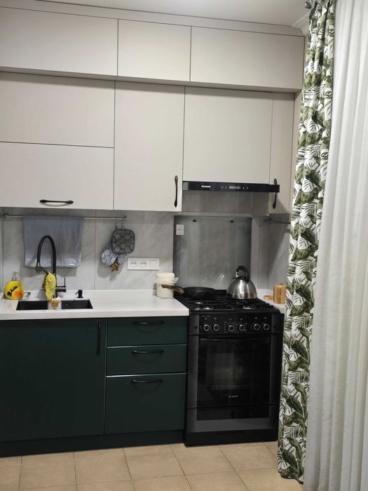 3х комн, Бий, 171 школа, макро, 2ой дом от дороги