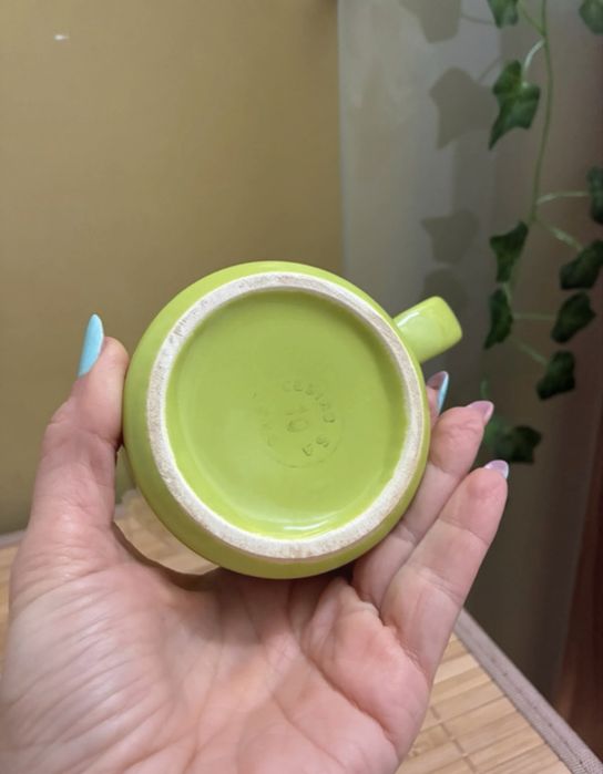 Cana verde cu mesaj