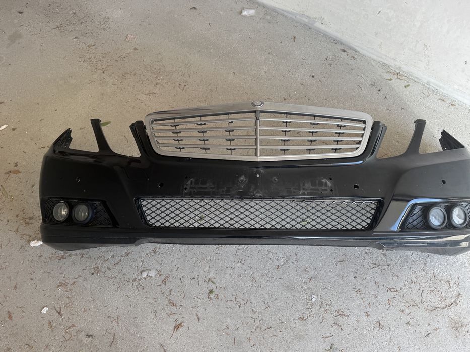 Предна броня за w212