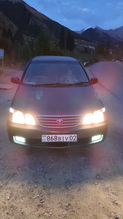 Тойота Гайя 1998г