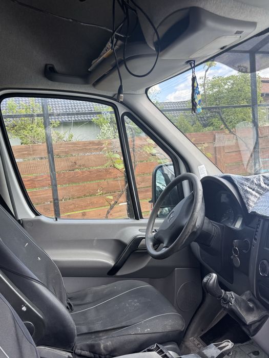 De vânzare / dezmembrez Mercedes-Benz Sprinter 313 CDI 2.2 diesel – motor defect