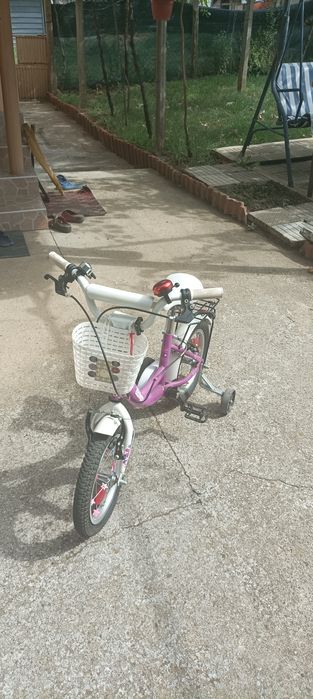 Продава се Много запазен детски велосипед