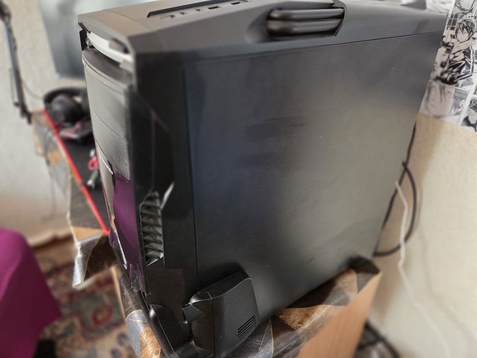 Кутия за геймърски компютър Thermaltake Versa N24