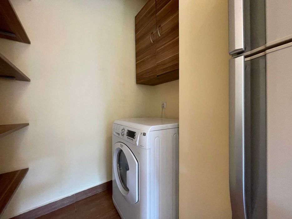 Дава се под наем Тристаен апартамент в Варна, Център - 90 кв.м за 765 € - Снимка #3