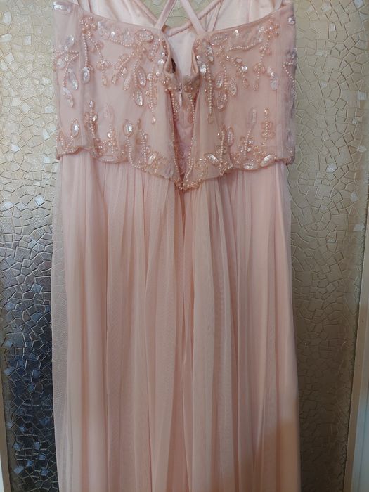 Официална  рокля