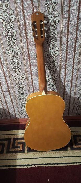Срочно продаю гитару
