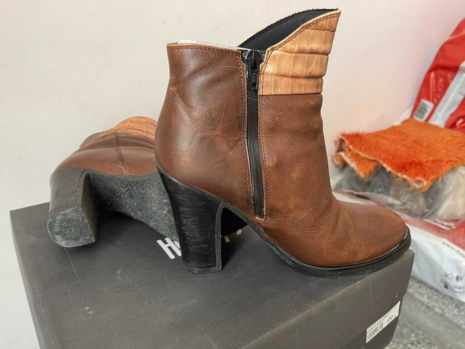 Дамски боти (естествена кожа)