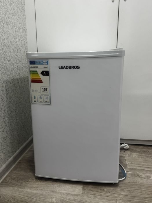 Холодильник, почти не пользовались