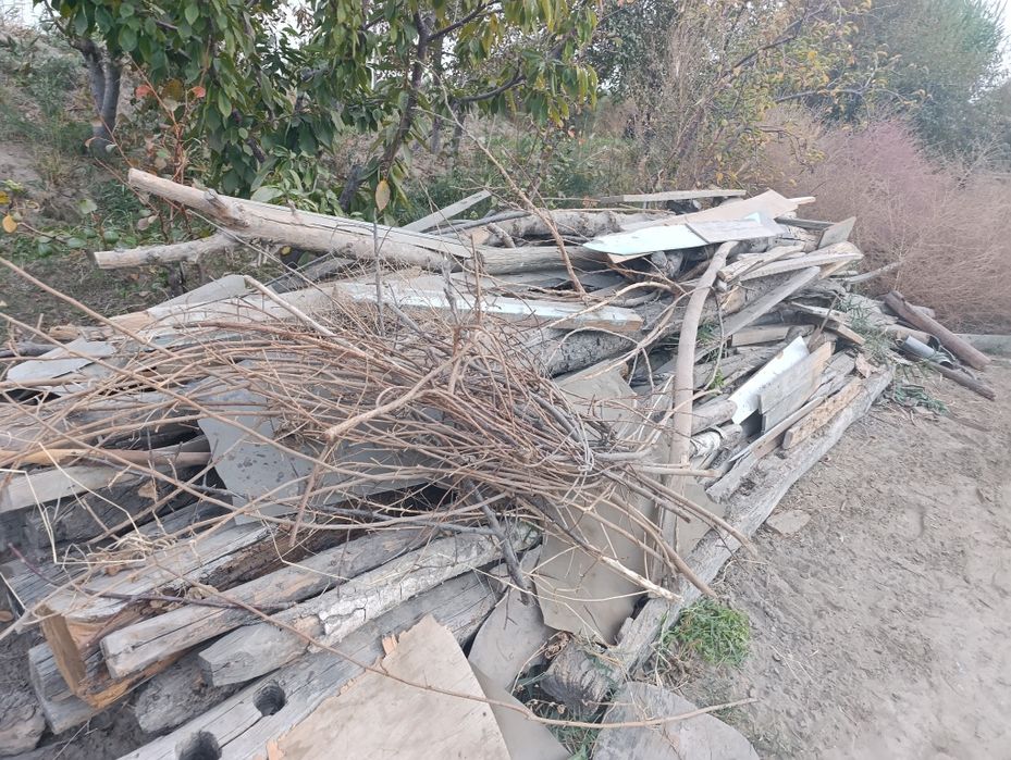 Курук Утин  сотилади.