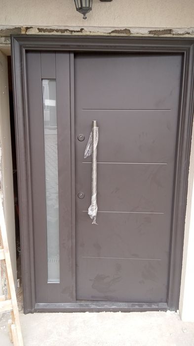 Montaj uși interior - exterior