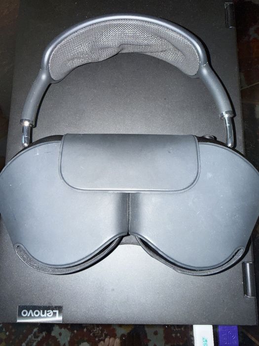 AirPods Max хорошее состояние чехол