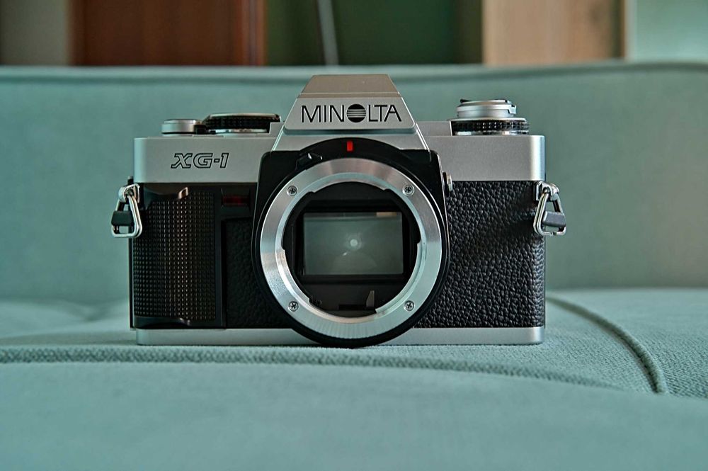 Minolta XG-1 + Obiectiv Tokina 35-70mm f.4