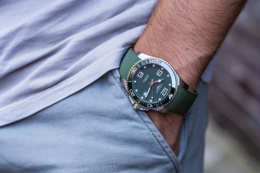 Швейцарские часы LONGINES Conquest Automatic Green