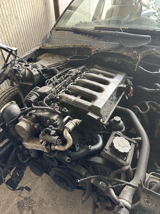 Motor BMW Seria 5 E60 E61 535 diesel 3.0 biturbo 272cp swap patrol complet ecu pedala acceleratie cutie viteze BMW E60 535diesel