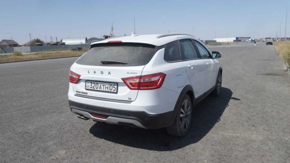 ВАЗ (Lada) Vesta SW Cross 2018 год