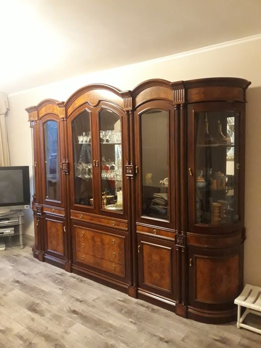 Продам горку (витрина)