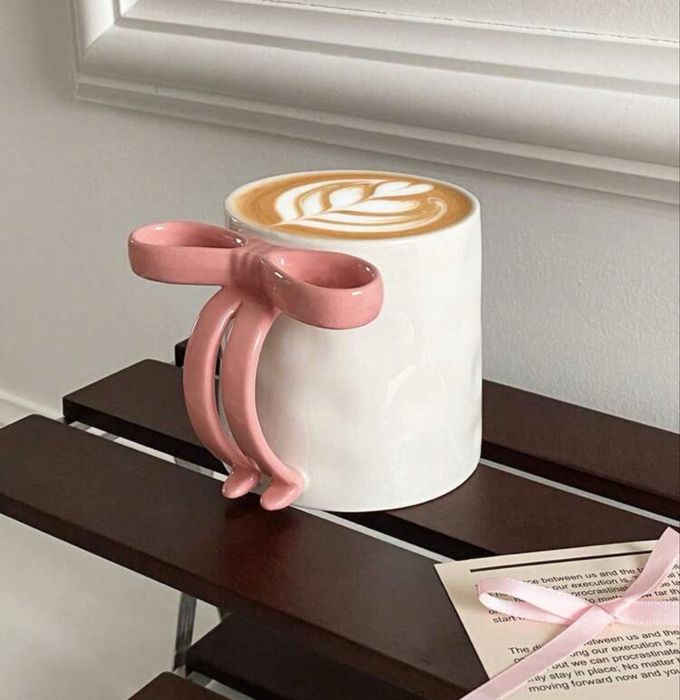 Cana alba cu maner fundita roz