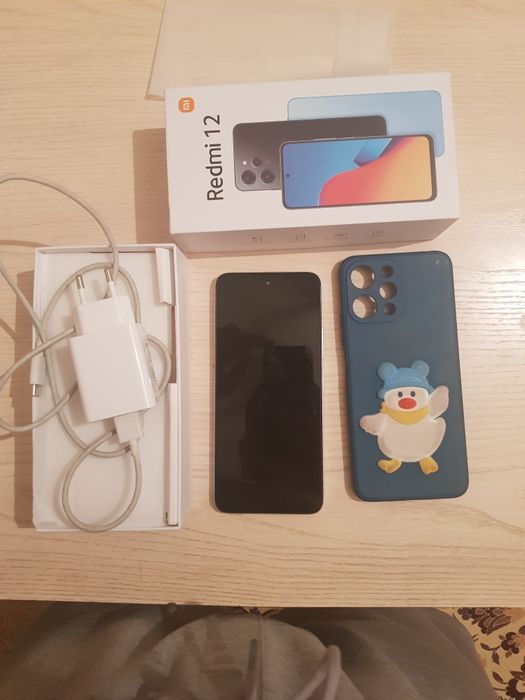 Redmi 12 с документами