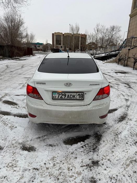 Продам хюндай акцент 2013