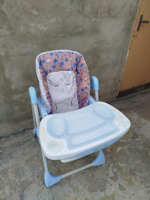 Продам детское кресло-трансформер