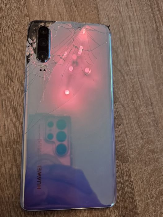 P30 не е лайт за части