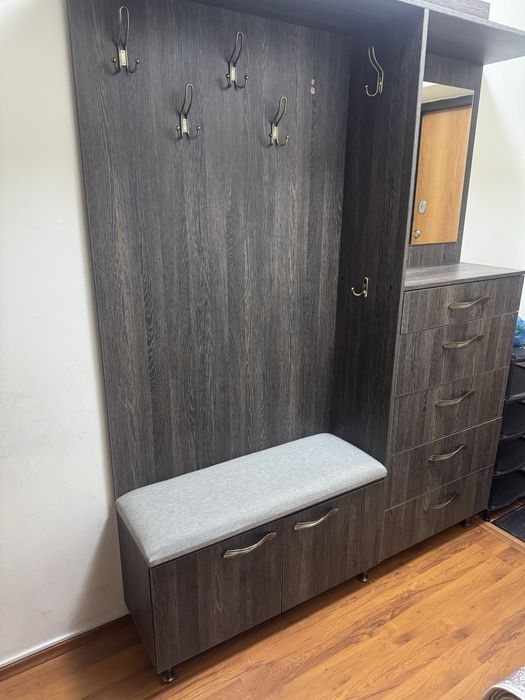 Прихожая коричневая