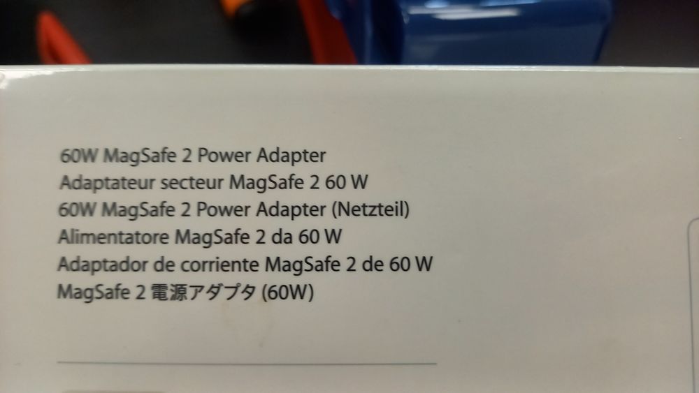 Оригинално  захранване за MacBook