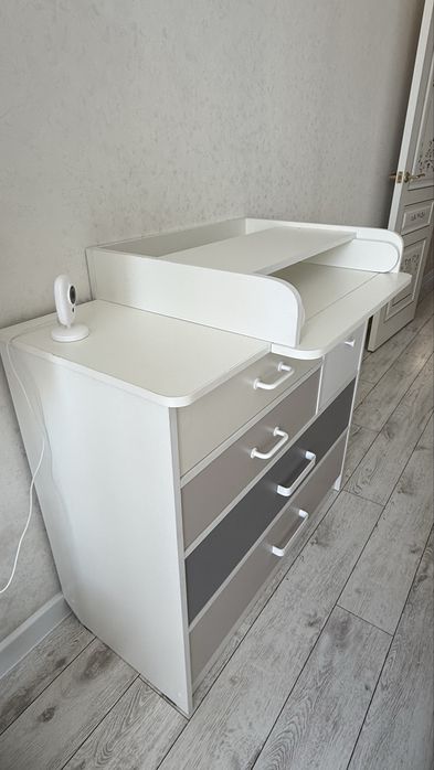 Комод с пеленальным столиком