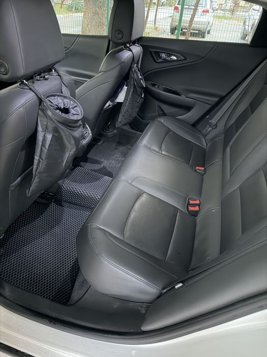 Chevrolet Malibu 2.5 AT • 2018 • белый жемчуг • 117 000 км