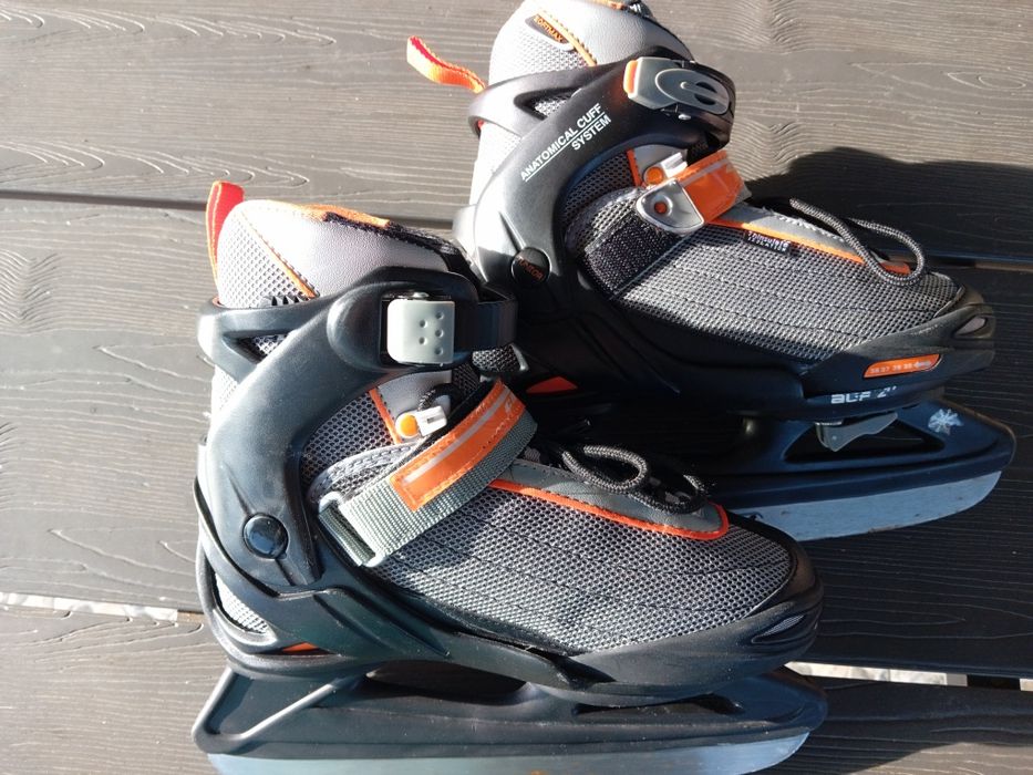 Patine cu mărime extensibila 35-38 impecabile din Germania